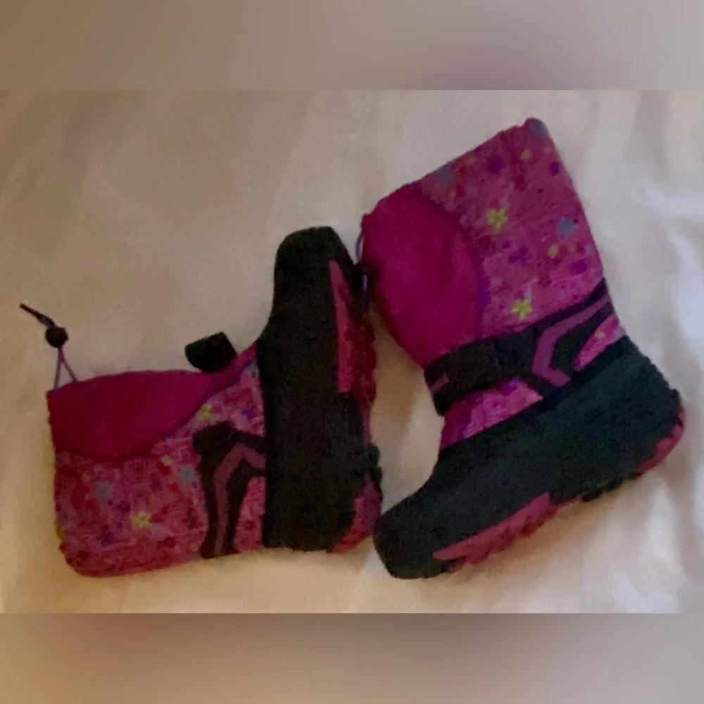 VGUC Kamik Sz-1 Grade School Kids-Fun Pink/Black Snow Boots, Gently Worn, Unisex